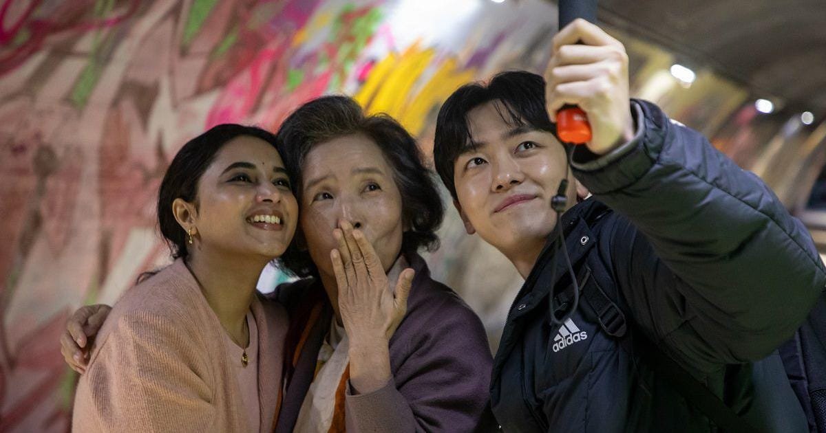 Made in korea – Critics’ Opinions & Audience Buzz